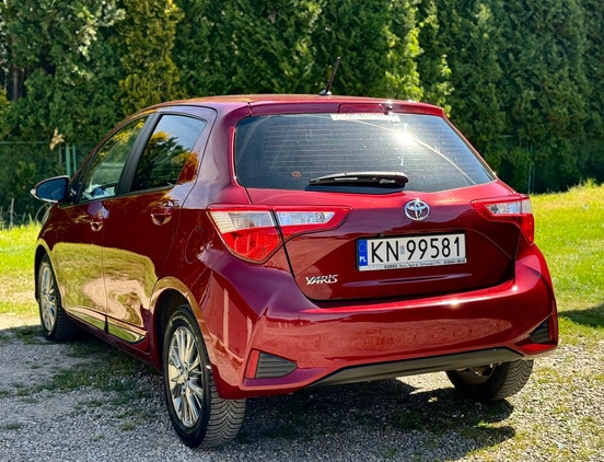 Toyota Yaris cena 37900 przebieg: 260800, rok produkcji 2017 z Wołomin małe 379